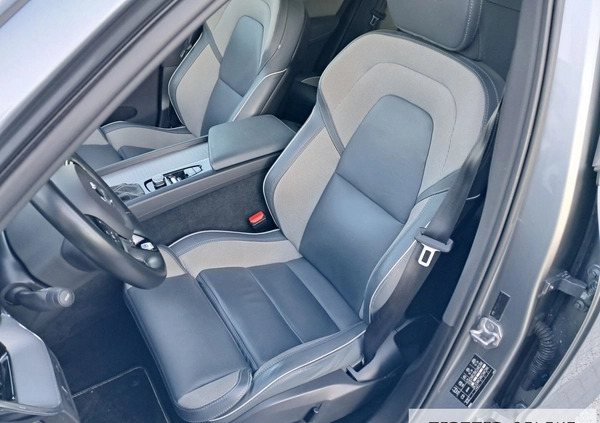 Volvo XC 60 cena 149900 przebieg: 97020, rok produkcji 2019 z Pyskowice małe 326
